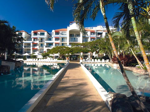 Oaks Calypso Plaza Resort - Sunshine Coast Guide 0