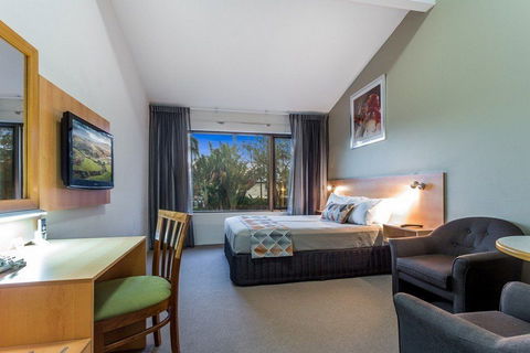 The Airport International Motel - Sunshine Coast Guide 10