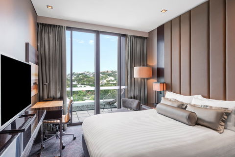 Gambaro Hotel - Sunshine Coast Guide 3