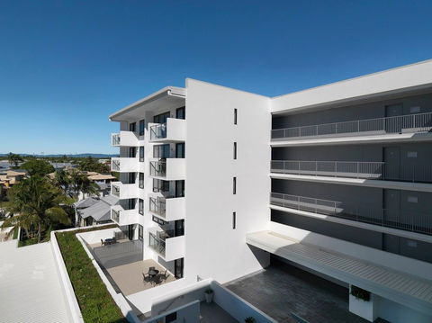 Oaks Carlyle - Sunshine Coast Guide 0