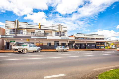 Atherton Hotel - Sunshine Coast Guide 0
