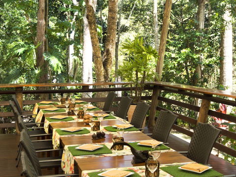 Cedar Park Rainforest Resort - Sunshine Coast Guide 3