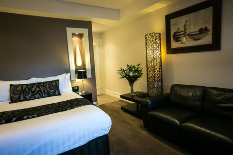 Gallery Apartments - Sunshine Coast Guide 2