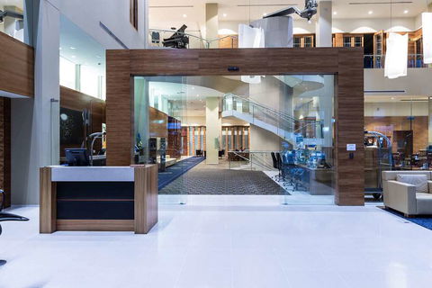 RACV City Club - Sunshine Coast Guide 2