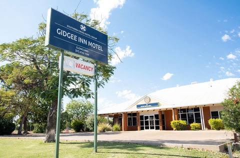 Gidgee Inn - Sunshine Coast Guide 0