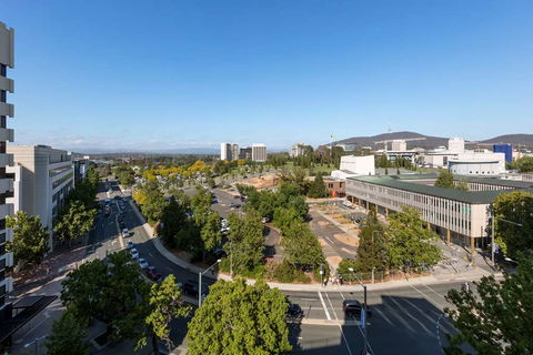 Nesuto Canberra Apartment Hotel - Sunshine Coast Guide 1