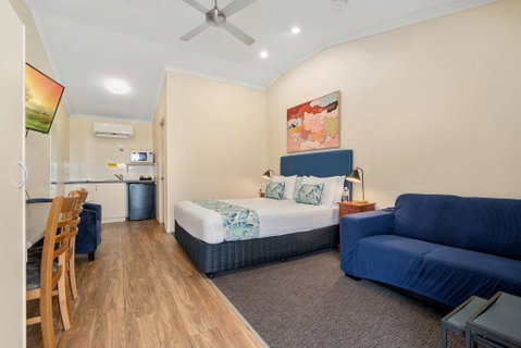 Caboolture Central Motor Inn, SureStay Collection - Sunshine Coast Guide 11