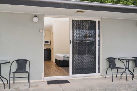 Caboolture Central Motor Inn, SureStay Collection - Sunshine Coast Guide 12