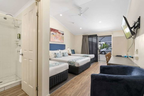 Caboolture Central Motor Inn, SureStay Collection - Sunshine Coast Guide 16