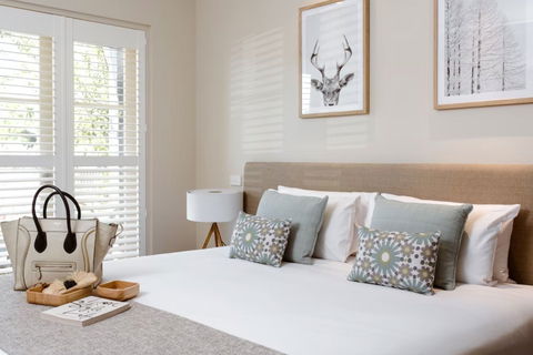 The Haus Studio Apartments - Sunshine Coast Guide 3