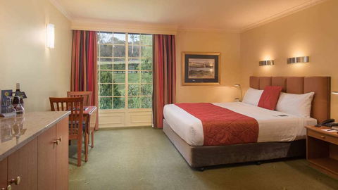 Country Club Tasmania - Sunshine Coast Guide 4
