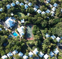 Kellys Beach Resort - Sunshine Coast Guide