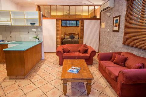 Blue Seas Resort - Sunshine Coast Guide 2