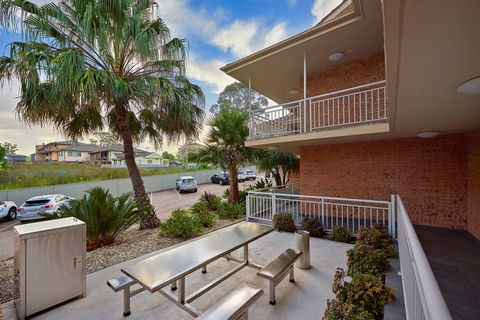 Best Western Casula Motor Inn - Sunshine Coast Guide 2