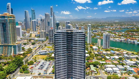 Arise Ruby Gold Coast - Sunshine Coast Guide 1
