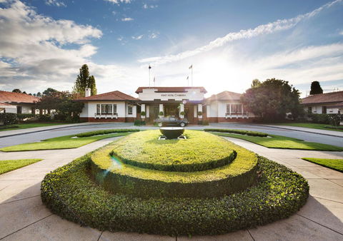 Hyatt Hotel Canberra - A Park Hyatt Hotel - Sunshine Coast Guide 0