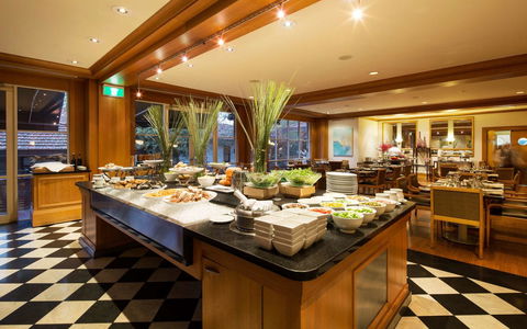 Hyatt Hotel Canberra - A Park Hyatt Hotel - Sunshine Coast Guide 17