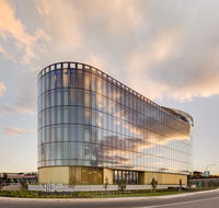 Vibe Hotel Canberra - Sunshine Coast Guide