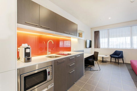Abode Woden - Sunshine Coast Guide 2