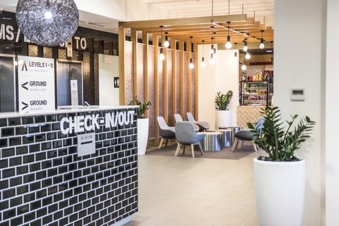 Abode Woden - Sunshine Coast Guide 4