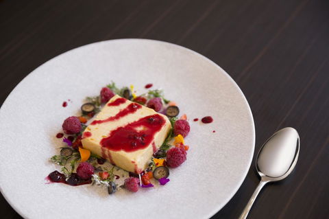Hotel Kurrajong Canberra - Sunshine Coast Guide 14