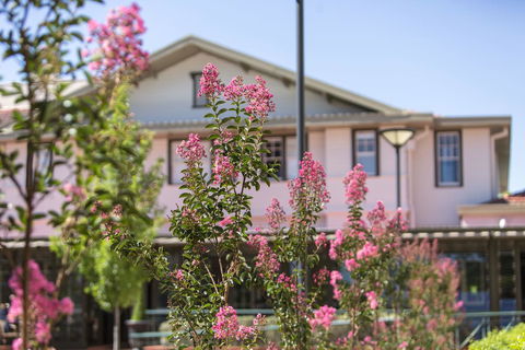 Hotel Kurrajong Canberra - Sunshine Coast Guide 29