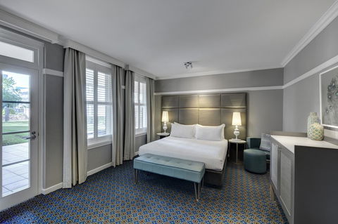 Hotel Kurrajong Canberra - Sunshine Coast Guide 11