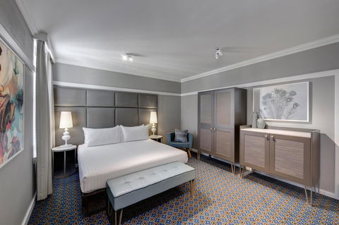 Hotel Kurrajong Canberra - Sunshine Coast Guide 43