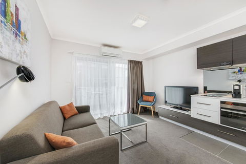 Abode Tuggeranong - Sunshine Coast Guide 5