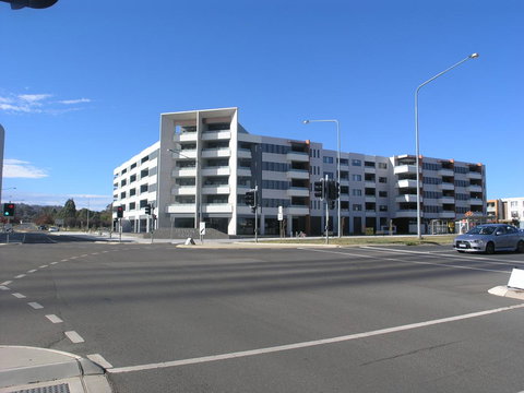 Kesh At Hudson Square - Sunshine Coast Guide 1