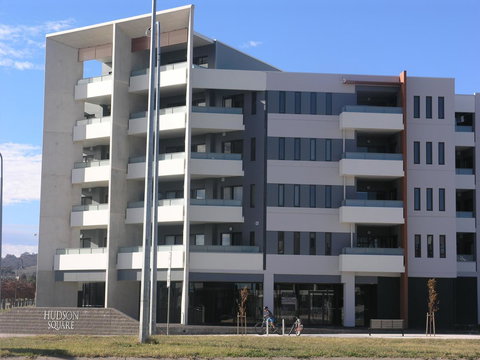 Kesh At Hudson Square - Sunshine Coast Guide 6