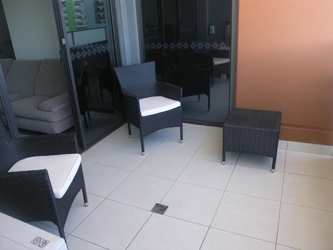 Kesh At Hudson Square - Sunshine Coast Guide 33