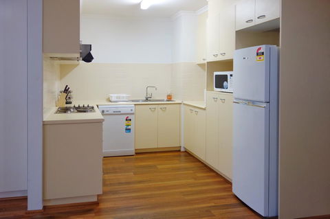 Kingston Comfy Apartment - Sunshine Coast Guide 5