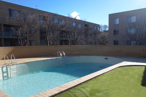 Kingston Comfy Apartment - Sunshine Coast Guide 10