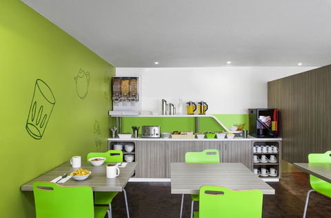 Ibis Budget Canberra - Sunshine Coast Guide 12