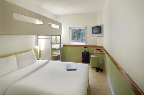 Ibis Budget Canberra - Sunshine Coast Guide 4
