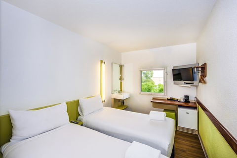 Ibis Budget Canberra - Sunshine Coast Guide 1