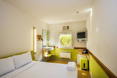 Ibis Budget Canberra - Sunshine Coast Guide 21