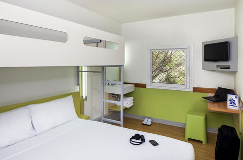 Ibis Budget Canberra - Sunshine Coast Guide 6
