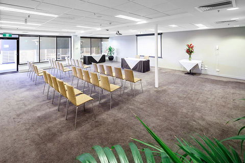 Quality Hotel Dickson - Sunshine Coast Guide 17