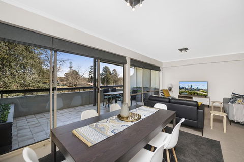 Accommodate Canberra - The Summit - Sunshine Coast Guide 15