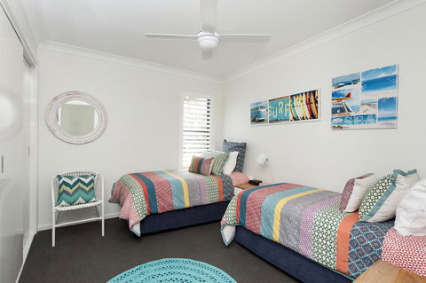 Mollymook Beachfront Penthouse 9 - Sunshine Coast Guide 6