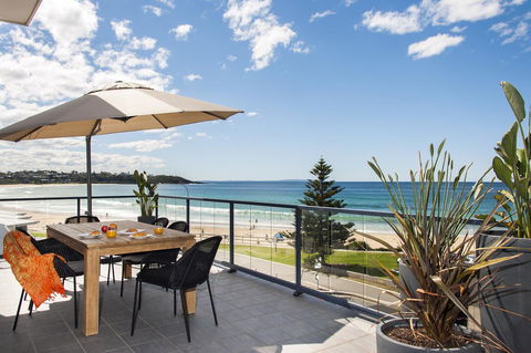 Mollymook Beachfront Penthouse 9 - Sunshine Coast Guide 3