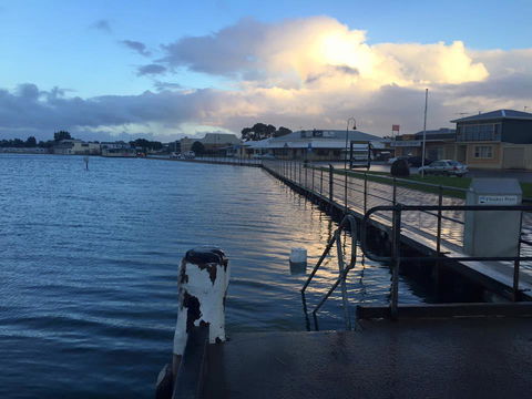 Crystal Blue Apartment - Sunshine Coast Guide 29