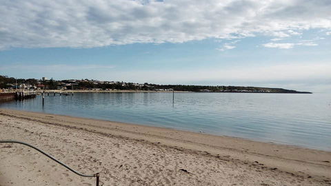 Crystal Blue Apartment - Sunshine Coast Guide 21