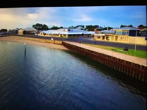 Crystal Blue Apartment - Sunshine Coast Guide 30