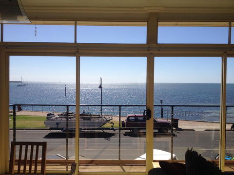 Crystal Blue Apartment - Sunshine Coast Guide 31