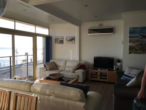 Crystal Blue Apartment - Sunshine Coast Guide 35