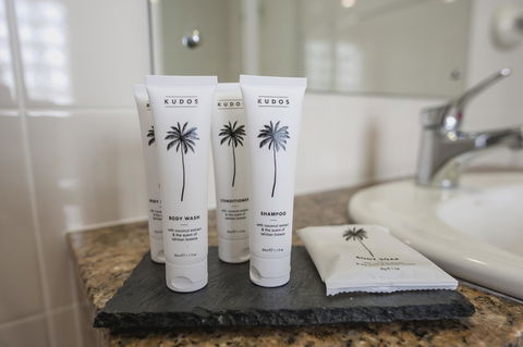 Marina Hotel - Sunshine Coast Guide 1