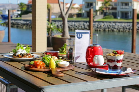 Marina Hotel - Sunshine Coast Guide 40